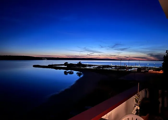 For 4-6 Persons Second Floor