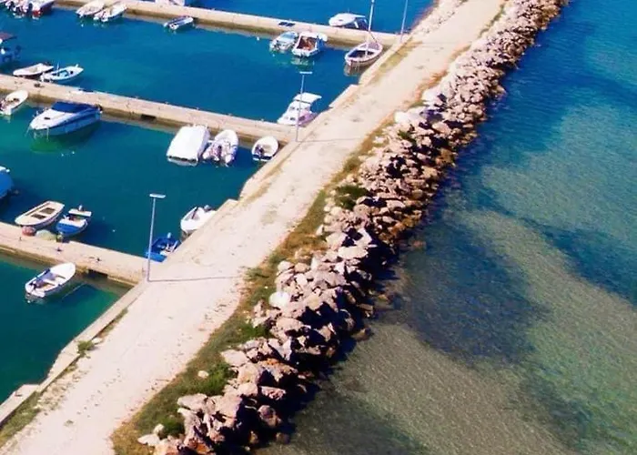 For 4-6 Persons Second Floor Apartament